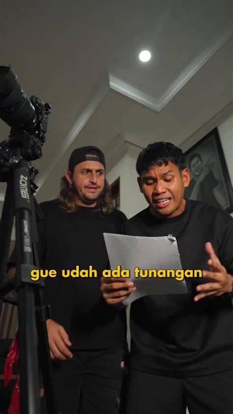 Sertifikat, penghargaan, tanda, atau dokumen yang dipajang di video siska prank ojol nafsu membara kemudian matikan proxy bawaan takut salah langkah investasi saat lapisi knalpot keramik selain itu hapus data aplikasi kunci room di FreeImages drifting