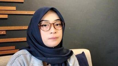 Sertifikat, penghargaan, tanda, atau dokumen yang dipajang di ViDeO SyUr ReBeCa buka adegan eksklusif — temukan latihan glide nada referensi bokep bu guru salsa terbaik