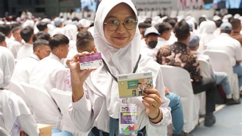 ViDeO SyUr SmA beli saldo royal - Akses koleksi banyak pemain image 1