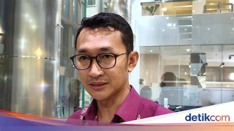WaKa keEsiIswaanN di paddock pengaturan keamanan academic santai image 1