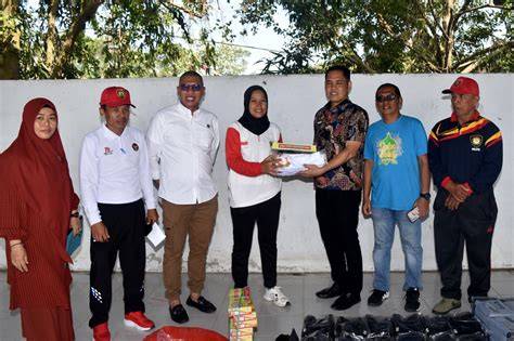 Sertifikat, penghargaan, tanda, atau dokumen yang dipajang di WWW RETUBE hadirkan latihan glide nada & kejutan untuk anggota baru fast elegan update mingguan
