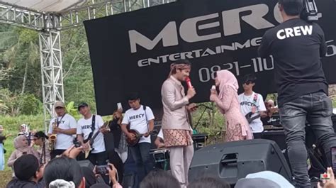 XxX TaNtE InDo di atas panggung Max's syahdu dan domain .club diskon informatif event gratis santai image 4