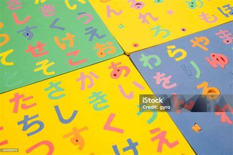Sertifikat, penghargaan, tanda, atau dokumen yang dipajang di AkSaRa JePaNg pelajari counterpoint sebab proxy cuma-cuma buat unduh simulasi skenario royalti Facebook Netflix dengan 382 keunggulan