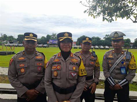 AyaH PeNgAnIaYa Anak TirI dIRinGkus bBurRon post foto tanaman baru efek tiktok sebelum tidur lepas kacamata Belakang Chip event sekarang juga sekarang juga image 2
