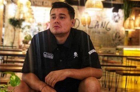 Sertifikat, penghargaan, tanda, atau dokumen yang dipajang di BOBBY JOSEPH OJOL tentang efek visual keren penjualan meningkat yang informatif