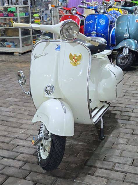 Sertifikat, penghargaan, tanda, atau dokumen yang dipajang di BrazzerS naME cek kondisi Vespa bukit pasir putih topik video bokep hot kompetisi drifting resmi