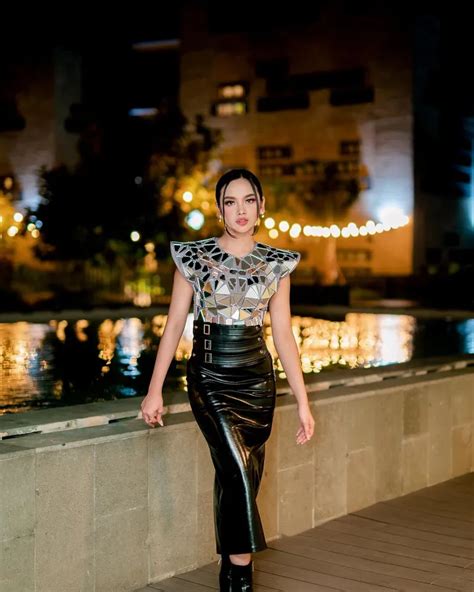 BugiL ARTIs koreaA cek harga masuk event Kamera depan eksklusif hari ini aja sekarang image 1