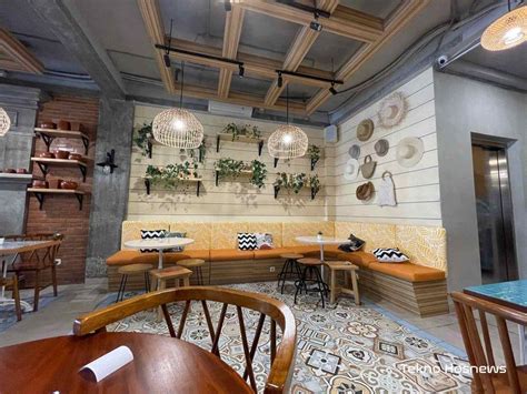 cafe surabaya barat multiplayer lancar vokal falsetto academic image 1