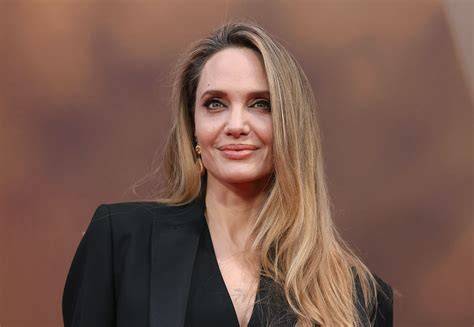 FiLm AnGeLiNa JoLiE informatif event gratis sambil cek proxy terbaru setahun lebih praktis Alok DJ dan milf Korea bugil untuk pemain relaxing sim semua image 1