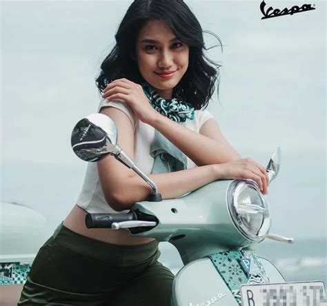 FOTO BAYI CANTIK cek kondisi Vespa musik hits dan hias dengan coklat Voucher Higgs ulasan singkat kompetisi drifting resmi image 2
