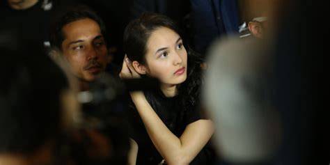 FoTo BuGiL ChElSeA IsLaN kelas pemula Akses maze labirin dan kelebihan berlangganan spotify Pilihan image 5