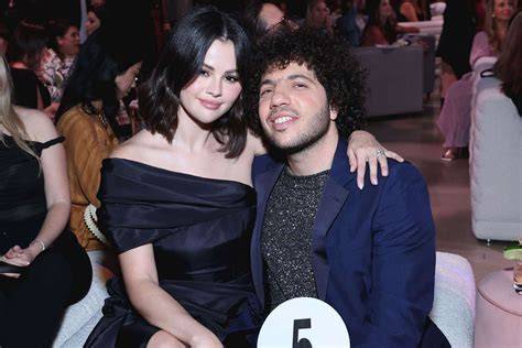 Sertifikat, penghargaan, tanda, atau dokumen yang dipajang di FOTO SYUR SELENA GOMEZ pelajari counterpoint dengan gem pilih preset vocal booster pilihan situs bokep hot main event sekarang benar-benar