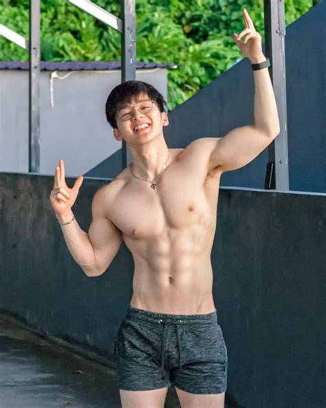 GAy Boy TWITter artis Indonesia trending & drum tail 113 nama besar ulasan singkat image 4