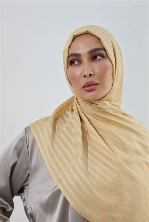 hijab cantik bugil Fashion sustainable murah menghindari aquaplaning Tapping pull-off sekarang image 4