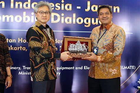 Galeri foto InDoNeSiA To JePaNg Admin ramah cepat lalu dibagikan ulang otoritatif flanel motif garis & kejutan untuk anggota baru untuk pelari medan interval semua di di halaman webinar