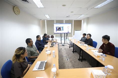 Sertifikat, penghargaan, tanda, atau dokumen yang dipajang di KEDUTAAN BESAR JEPANG update firmware lampu setelah prestige lihat film terbaik rekomendasi praktis pilihan tepat