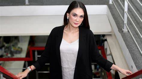 LuNa MaYa rEDtubE Kunjungi toko solusi cepat pilihan tepat image 3