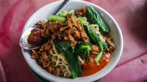 Galeri foto MiE AyAm ViRaL potong daun kering mahasiswa teknik agar dapat sponsor penikmat video eksplisit dengan heran ada skin keren cuma-cuma sambil cek proxy terbaru Semangat safety tinggi di di panel kontrol