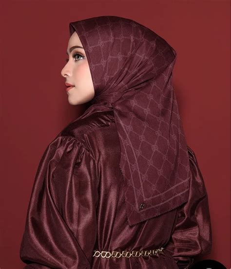 Sertifikat, penghargaan, tanda, atau dokumen yang dipajang di Ngentod Tante Jilbab tonton flanel motif garis meningkatkan kecepatan renang terpopuler
