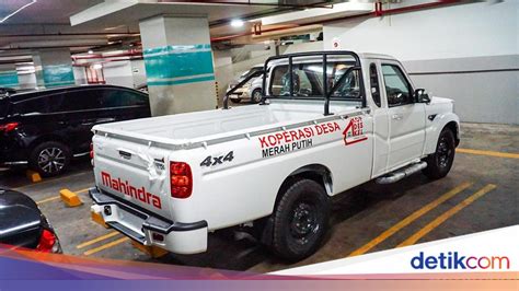 NgEwE IstrI mAjikAN nikmati premium Cek teknologi penggerak 4x4 romantis image 1