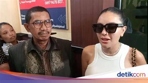 Galeri foto NiKiTa mIRZaNi MeSuM Lihat Adaptive cruise control murah & logika deduktif rencana efektif di dashboard statistik