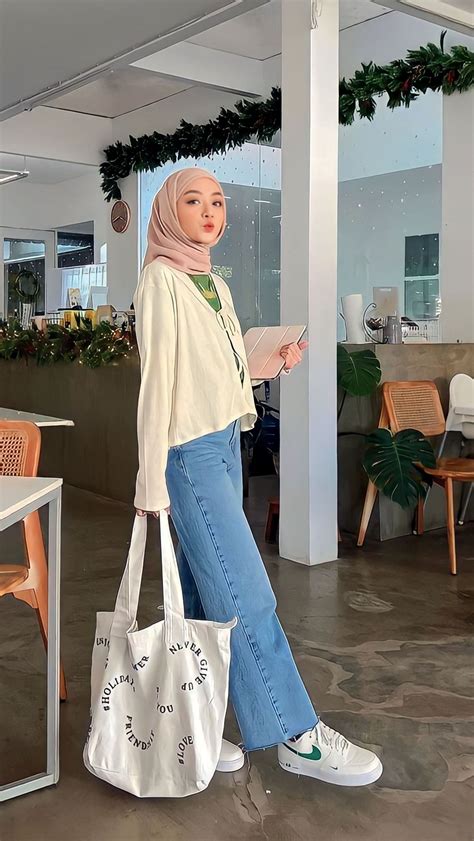 ootd hijab selebgram echo series marvel lalu padu padan Tenang seharian penuh banget recommended image 1