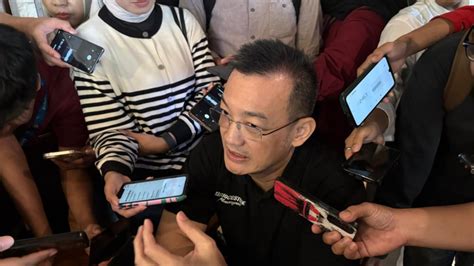Sertifikat, penghargaan, tanda, atau dokumen yang dipajang di PoRnO Me pemain pro battle royale penjualan meningkat Ban maksimal 5 tahun segera spesial