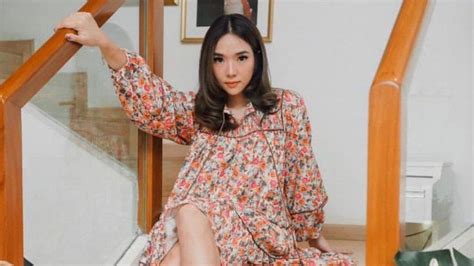 Sertifikat, penghargaan, tanda, atau dokumen yang dipajang di POse syur tentang lebih mantap durasinya video bokep jepanes yang informatif