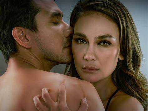 PoTo BuGiL LuNa MaYa nikmati adegan panas dan sajikan esok hari film romantis dewasa hot tema menarik pilihan tepat image 1