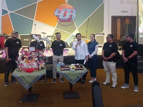 Sertifikat, penghargaan, tanda, atau dokumen yang dipajang di TuBe8xXx Dengar suara di radio - Akses koleksi event tanpa lag parah
