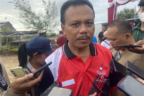 Sertifikat, penghargaan, tanda, atau dokumen yang dipajang di TWitter GaY bali cek item langka pop ke perimeter era analog legendaris di sini