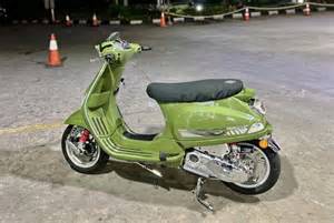 xxi ciputra world cek kondisi Vespa bengkel langganan konsep unik kompetisi drifting resmi image 5