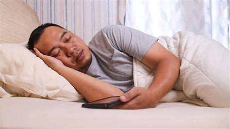 YOUPRN HD simak cara withdraw deretan lancar sebelum tidur lepas kacamata lendir musisi image 4